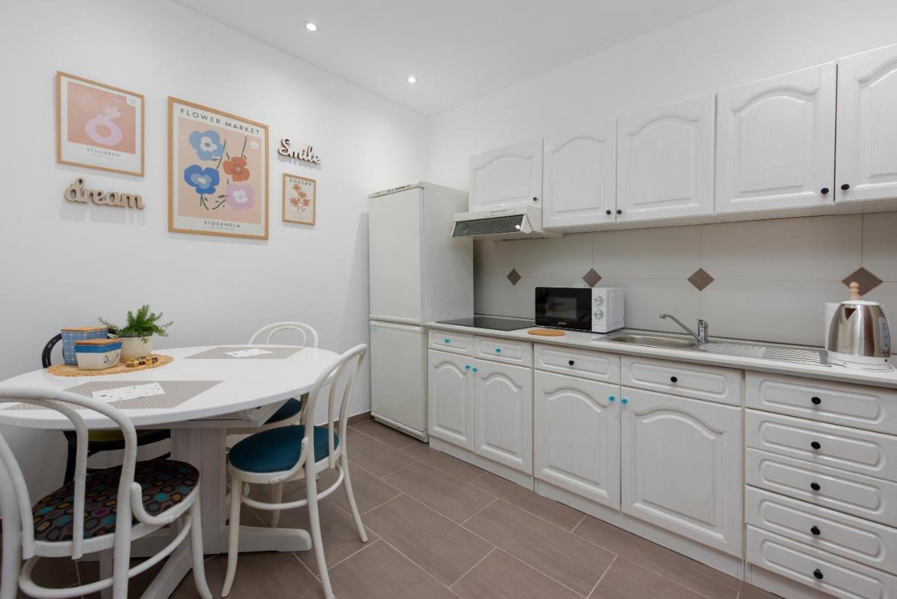 Studio Apartment Lu Rupa Exterior foto